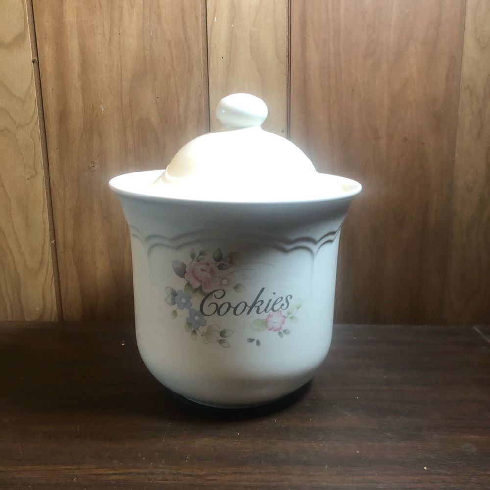 Pfaltzgraff Cream and Pink Food Storage Jar